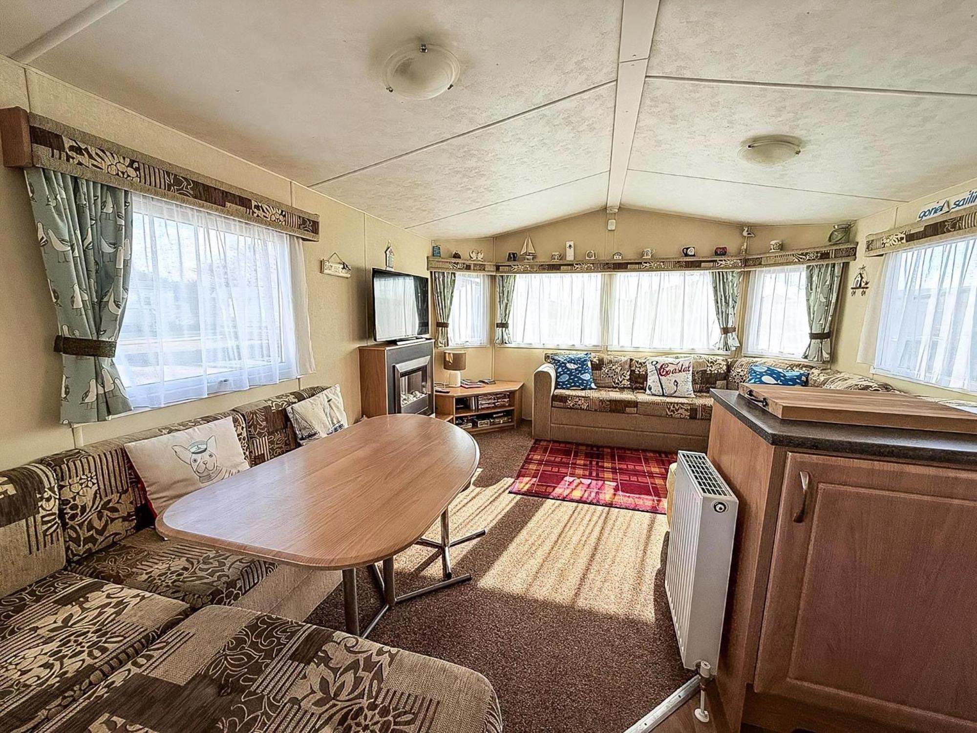 Caravan With Decking At Manor Park In Hunstanton, Sleeps 6 Ref 23045B Exteriör bild